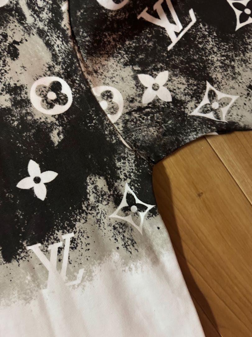 LOUIS VUITTON ロゴ スウェット