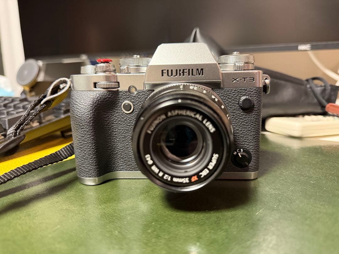 FUJIFILM X-T3（シルバー）XF 35mm F2 R WR