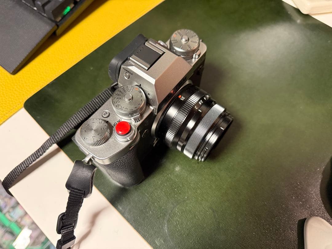 FUJIFILM X-T3（シルバー）XF 35mm F2 R WR