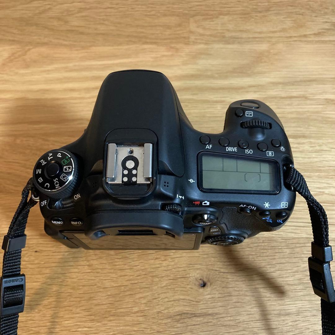 デジタルカメラ Canon EOS 70D EFS 18-55mm + EFS 55-250mm