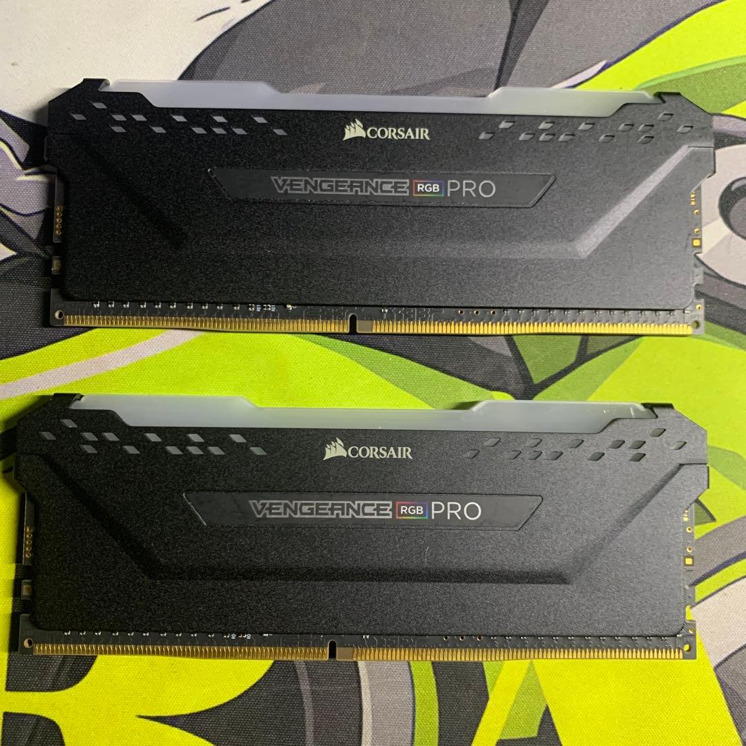 メモリー CORSAIR VENGEANCE RGB PRO 16GB (8GB x2)