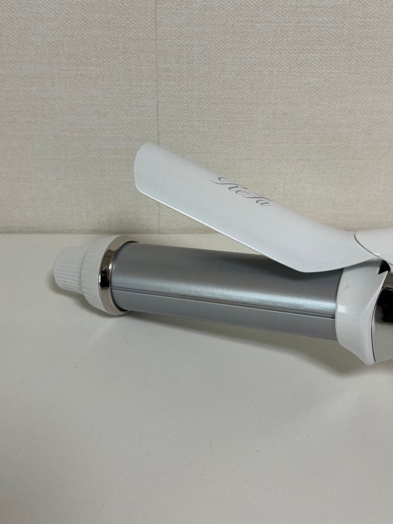 12月末販売終了‼️リファビューテックカールアイロン32mm(re-af00a)