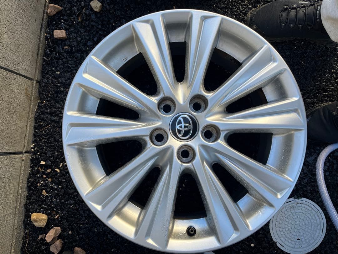 トヨタ 18インチ シルバーホイール 10スポーク