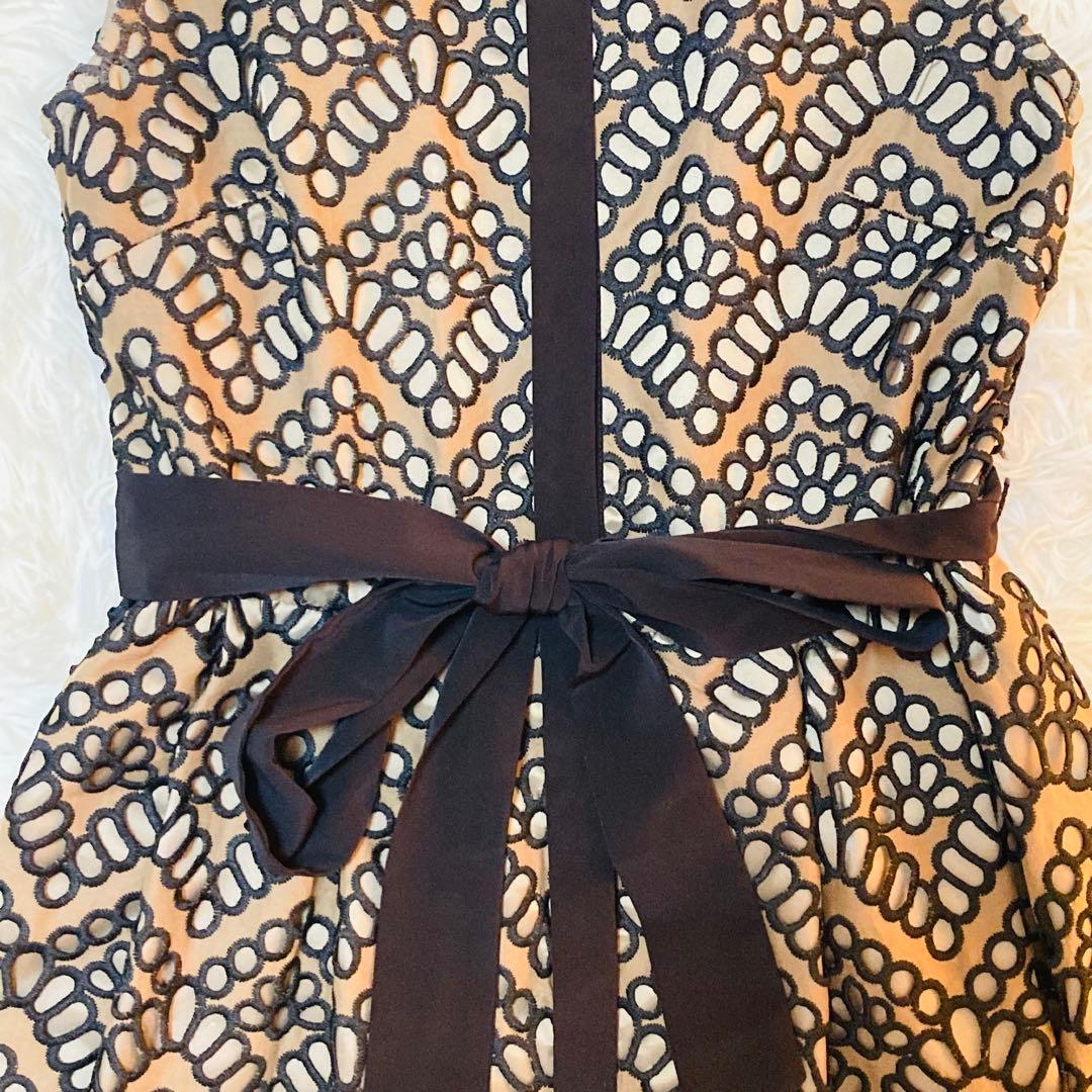 美品 ダイアグラム Aライン 総柄 刺繍 ベルト ノースリーブ ワンピース 36