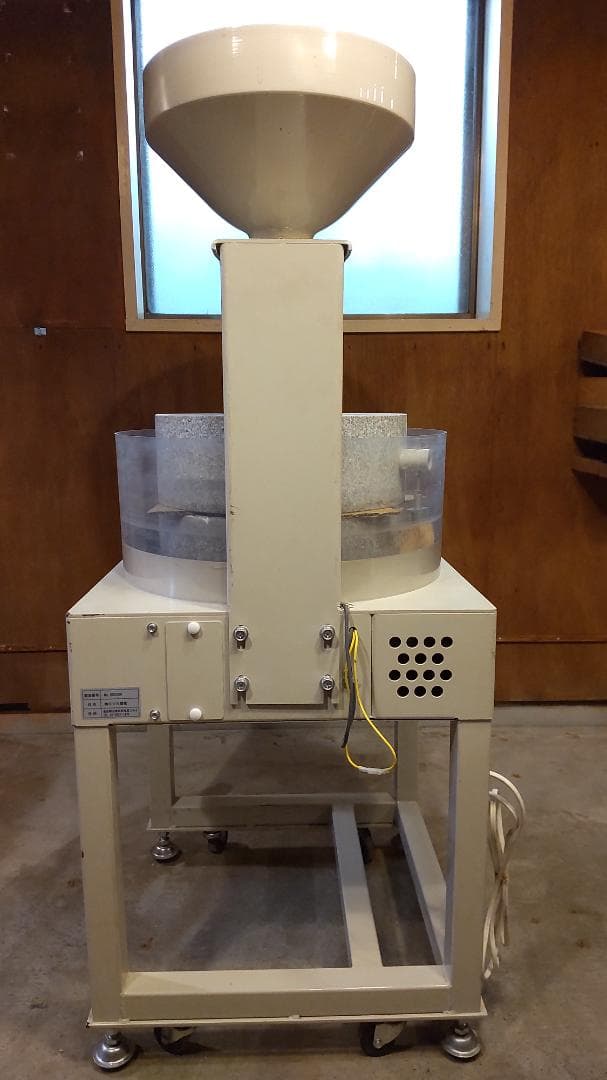 電動石臼製粉機　ミツカ関東　AK-36IS　直前まで使用の実働品！蕎麦・小麦に！