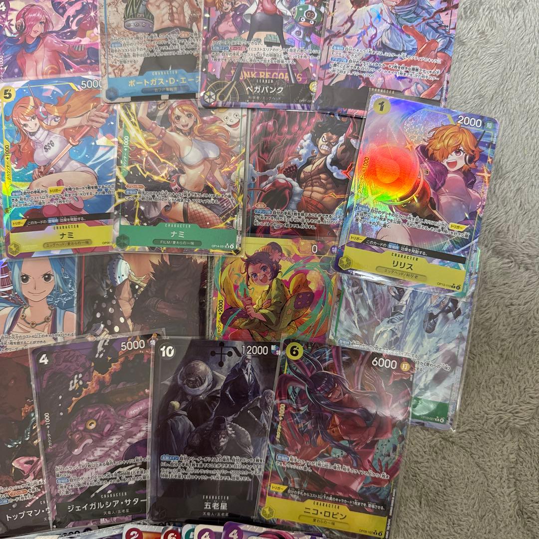 ワンピまとめ売り！パラレル、保証SR込み　おまけ付き！