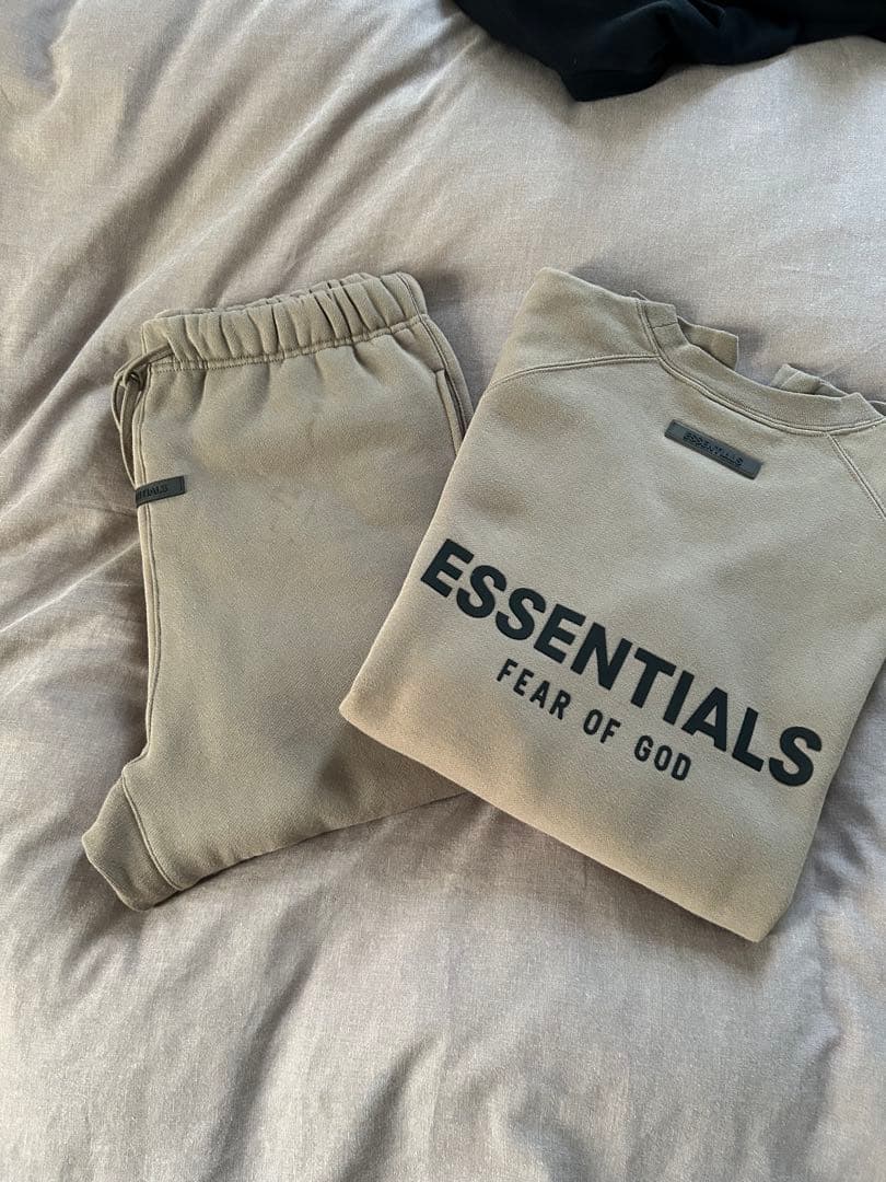ESSENTIALS FEAR OF GOD M ベージュ セットアップ