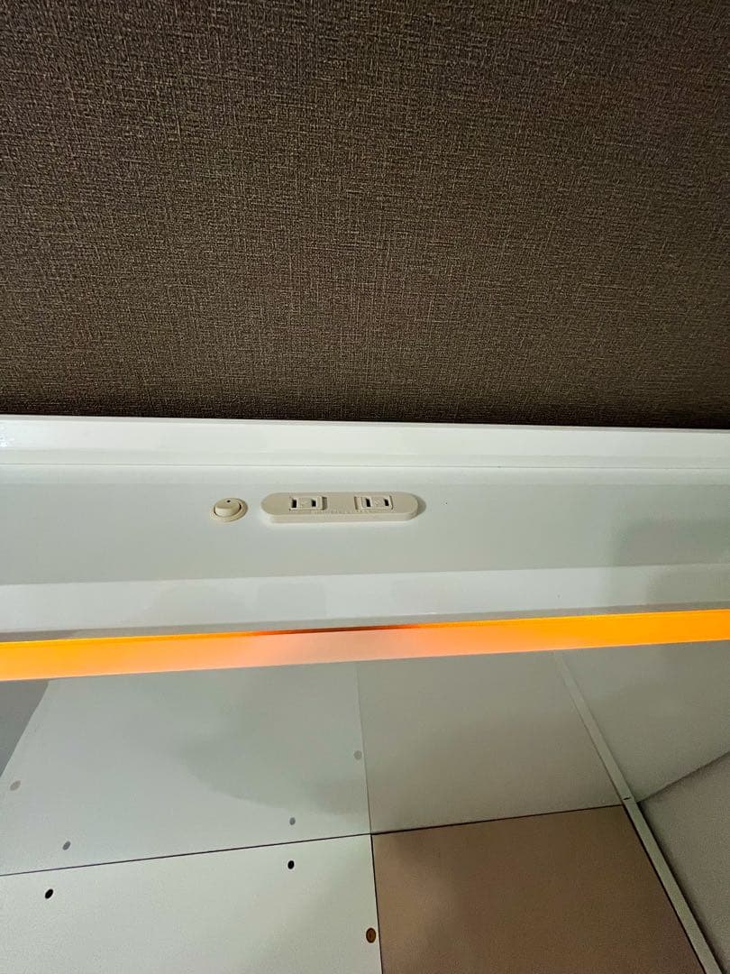 ニトリ コンソン シングルベッド ホワイト 照明付き コンセント付き 収納付き