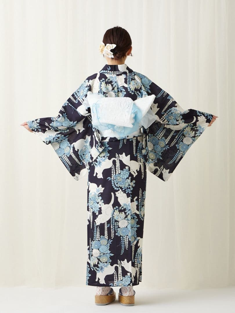 定価4万以上( ゜д゜)！　ふりく　セオα　夜空猫浴衣 　美品　フリーサイズ