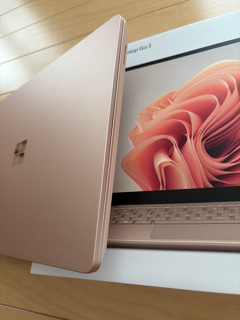 Microsoft Surface Laptop Go3サンドストーン256GB
