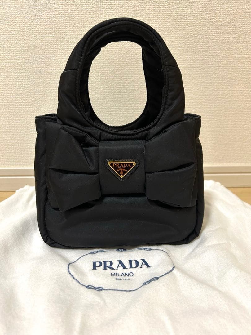 PRADA リボン付 パデッドRe-Nylon ミニバッグ