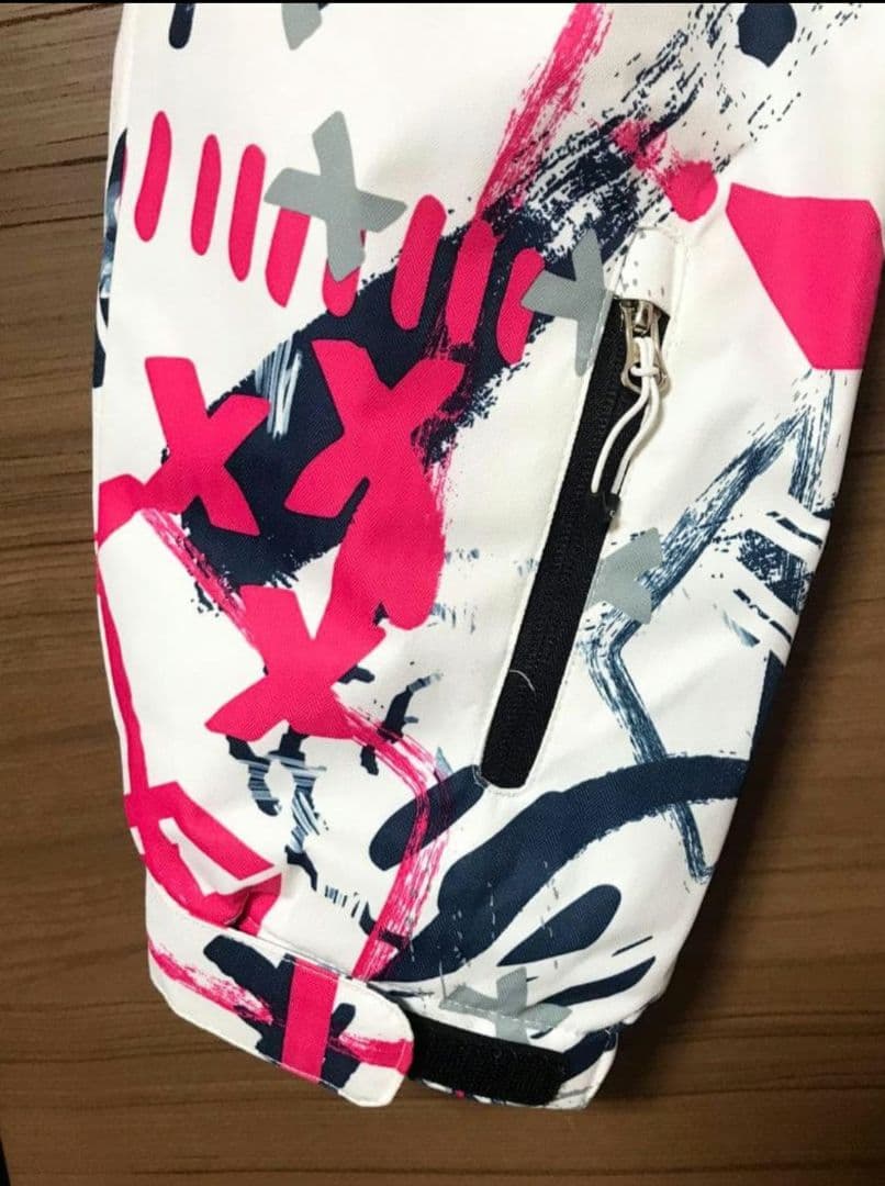 スキーウェア　上下セット　レディース　ジャケット　パンツ　保温 防寒 抜水