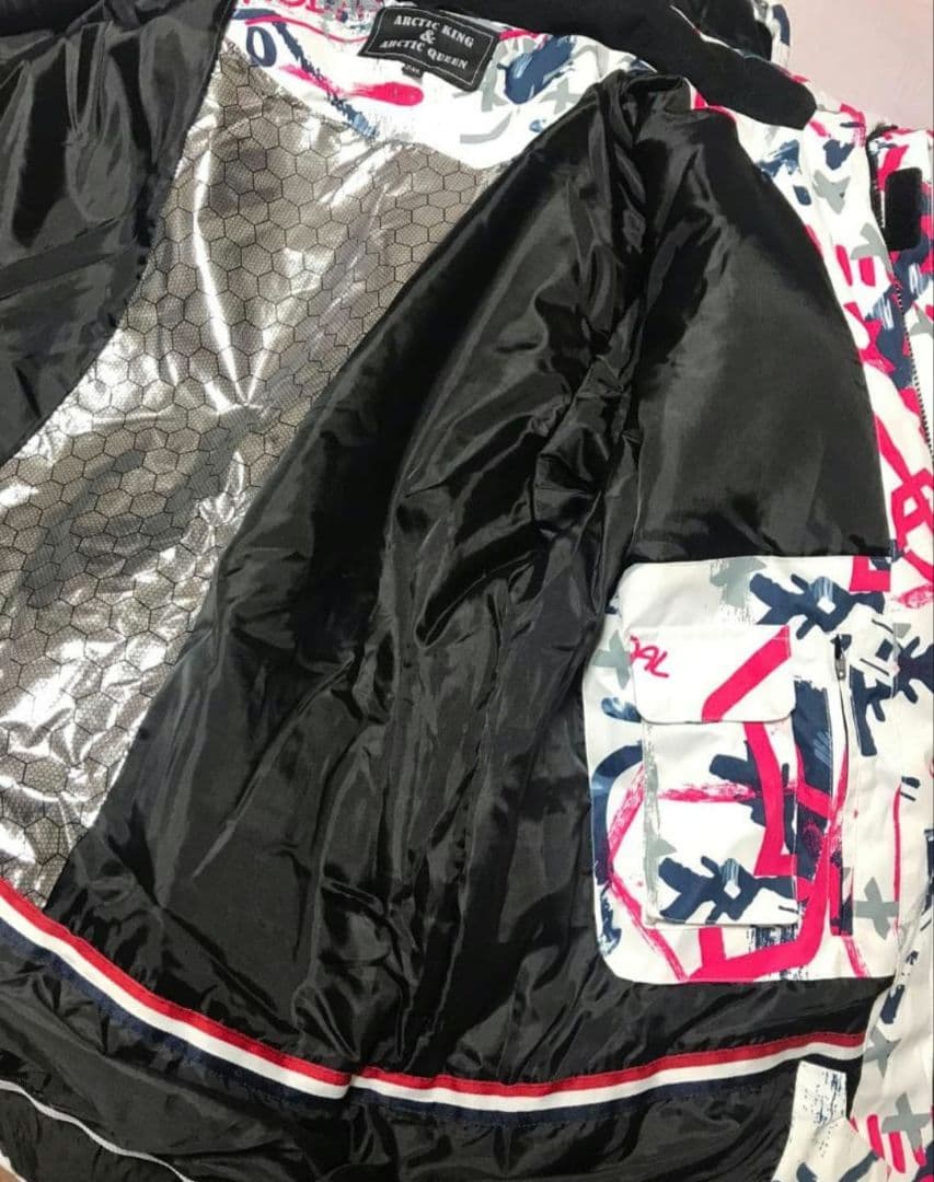 スキーウェア　上下セット　レディース　ジャケット　パンツ　保温 防寒 抜水