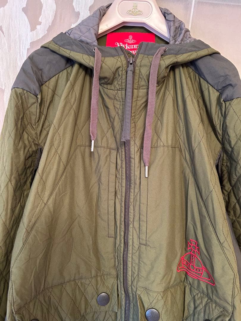 今週末迄ヴィヴィアンウエストウッドレッドレーベル オーブ刺繍 キルティングコート