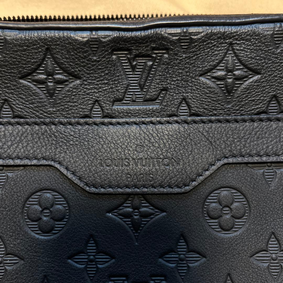 リ*ヤ様 美品メルカリ最安Louis Vuittonトリオメッセンジャーバッグ