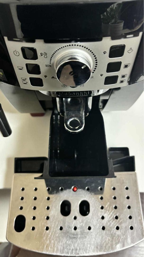 デロンギ　マグニフィカS ECAM22112B 全自動コーヒーマシン　ジャンク