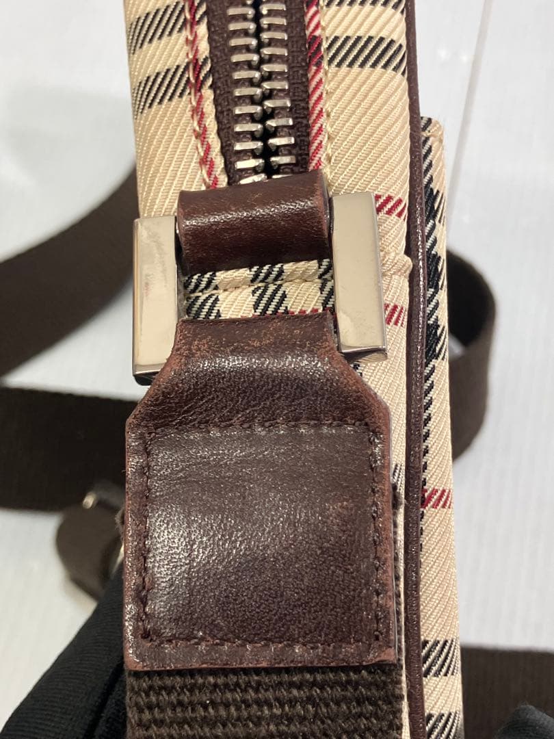 Burberry バーバリーノバチェック ショルダーバッグ 斜め掛け ポシェット