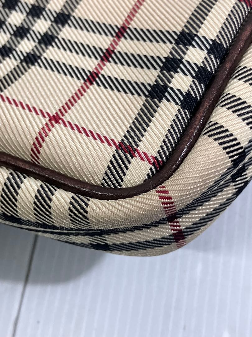 Burberry バーバリーノバチェック ショルダーバッグ 斜め掛け ポシェット