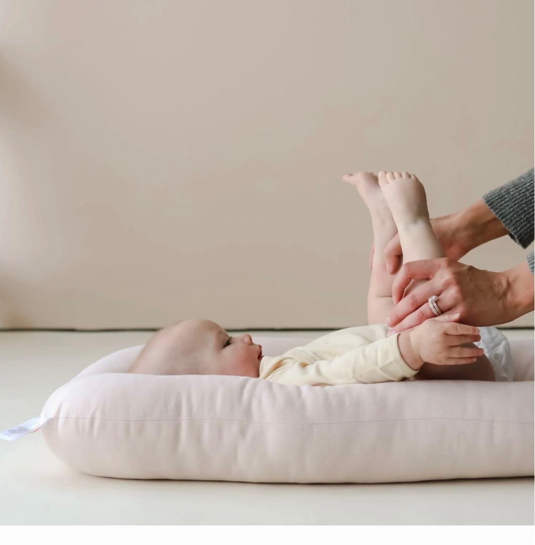 【新品】スナグルミー petal 本体 専用カバー ピンク ベビーベッド