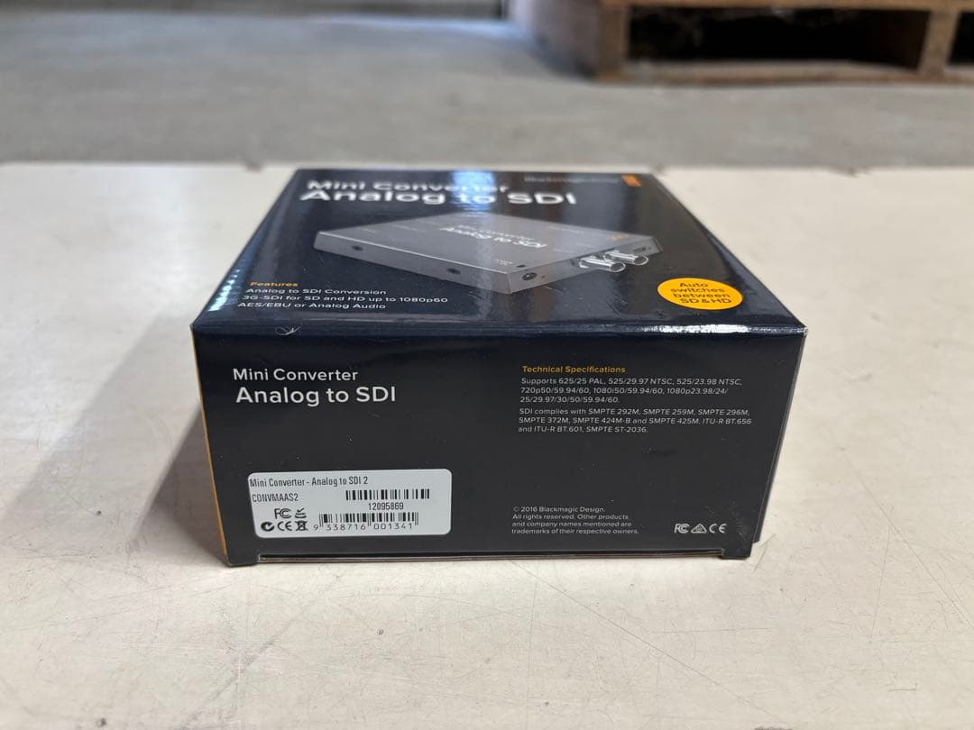 その他 Blackmagic Mini Converter Analog to SDI