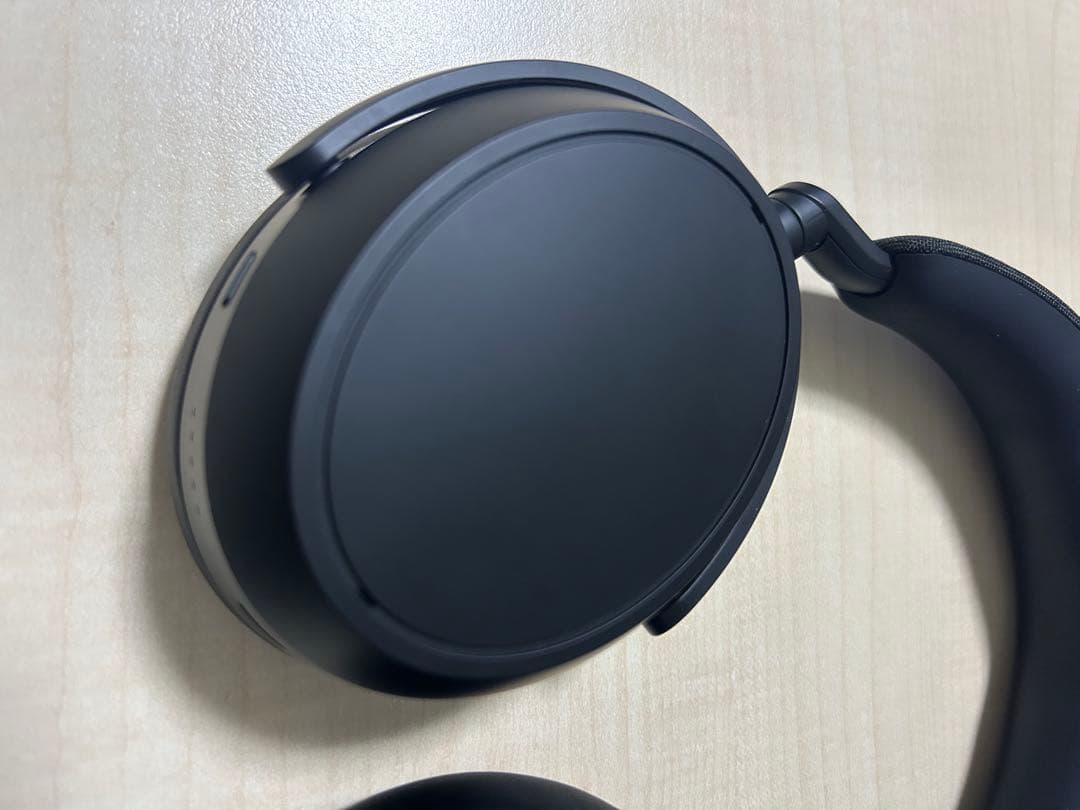 ヘッドホン Sennheiser MOMENTUM 4 Wireless + BTD600