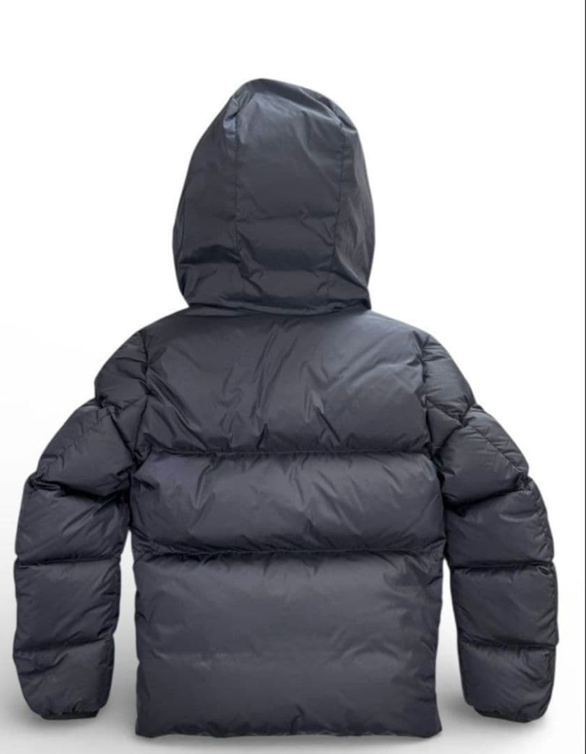 MONCLER ダウンジャケット フード付き