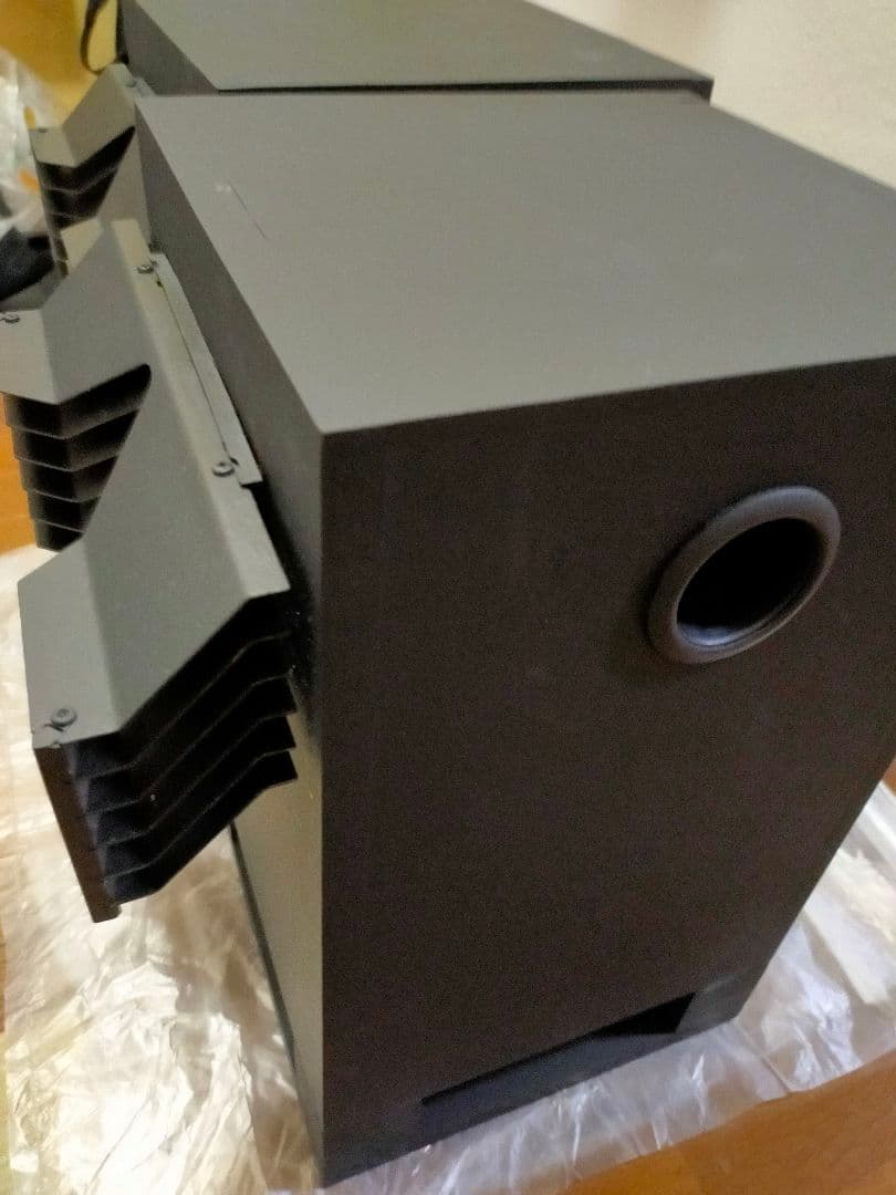 自作スピーカー 音響レンズ 底面ウーファー