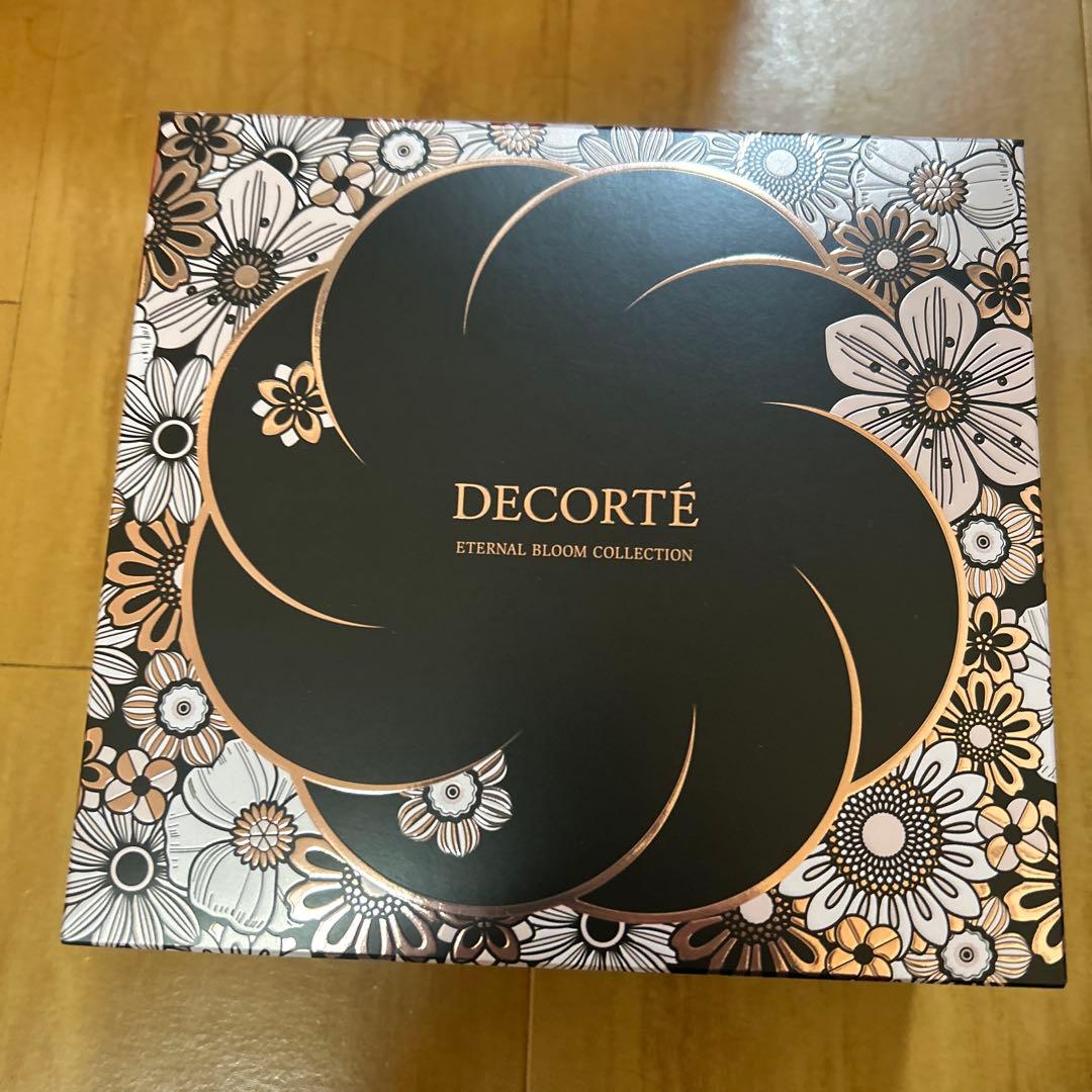 【新品未使用】コスメデコルテ　クリスマスコフレ2025