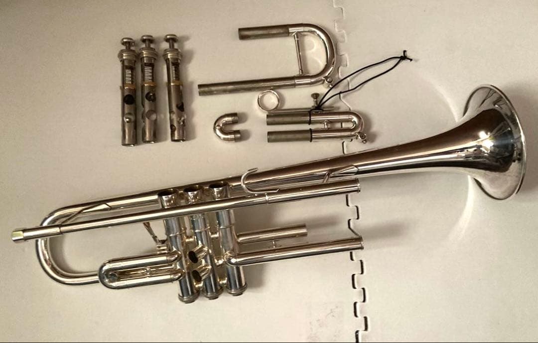 トランペット　Getzen Eterna Doc Severinsen