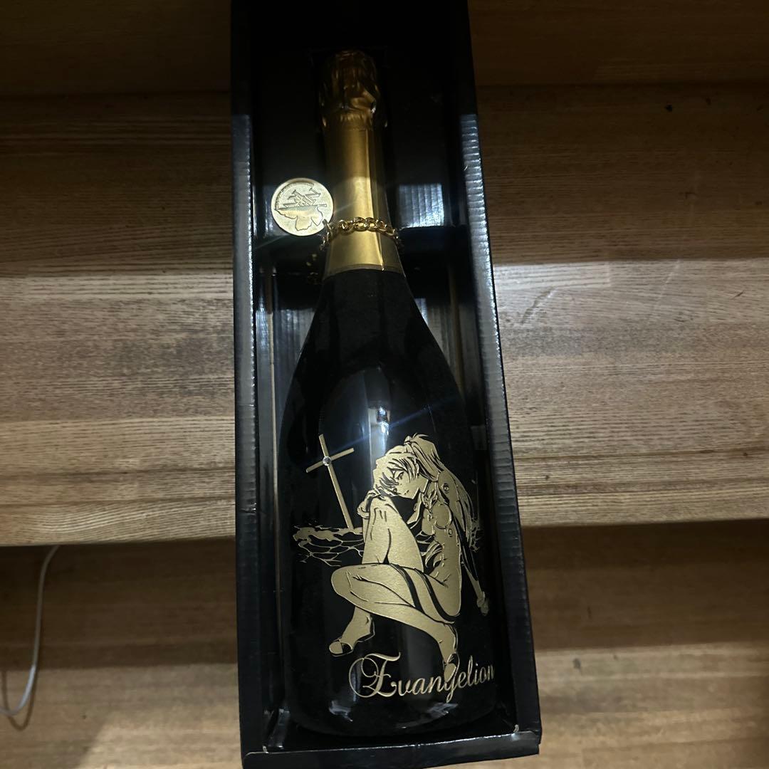 エヴァンゲリオン スパークリングワイン 特別デザイン