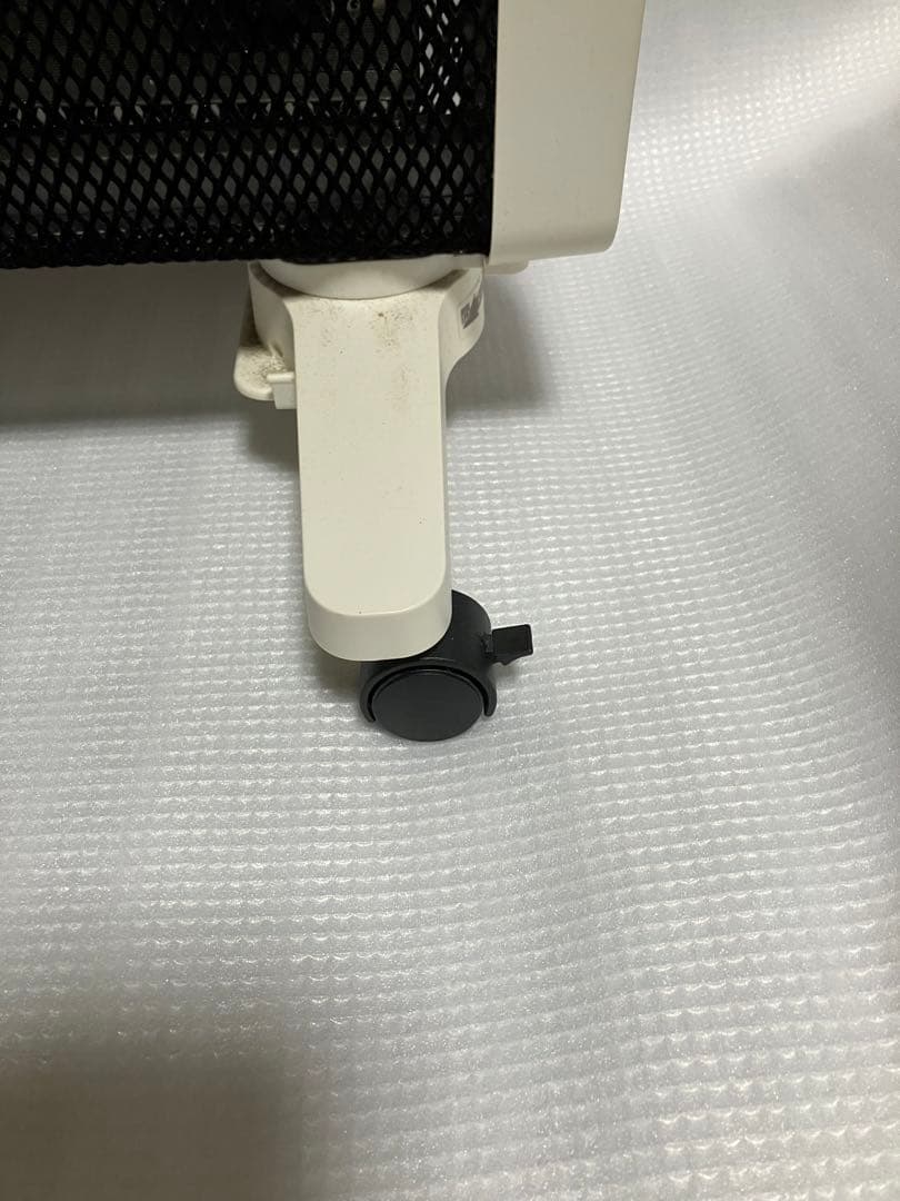 シロカ 遠赤軽量ヒーター「かるポカ」 SN-M451 ホワイト 2024年製