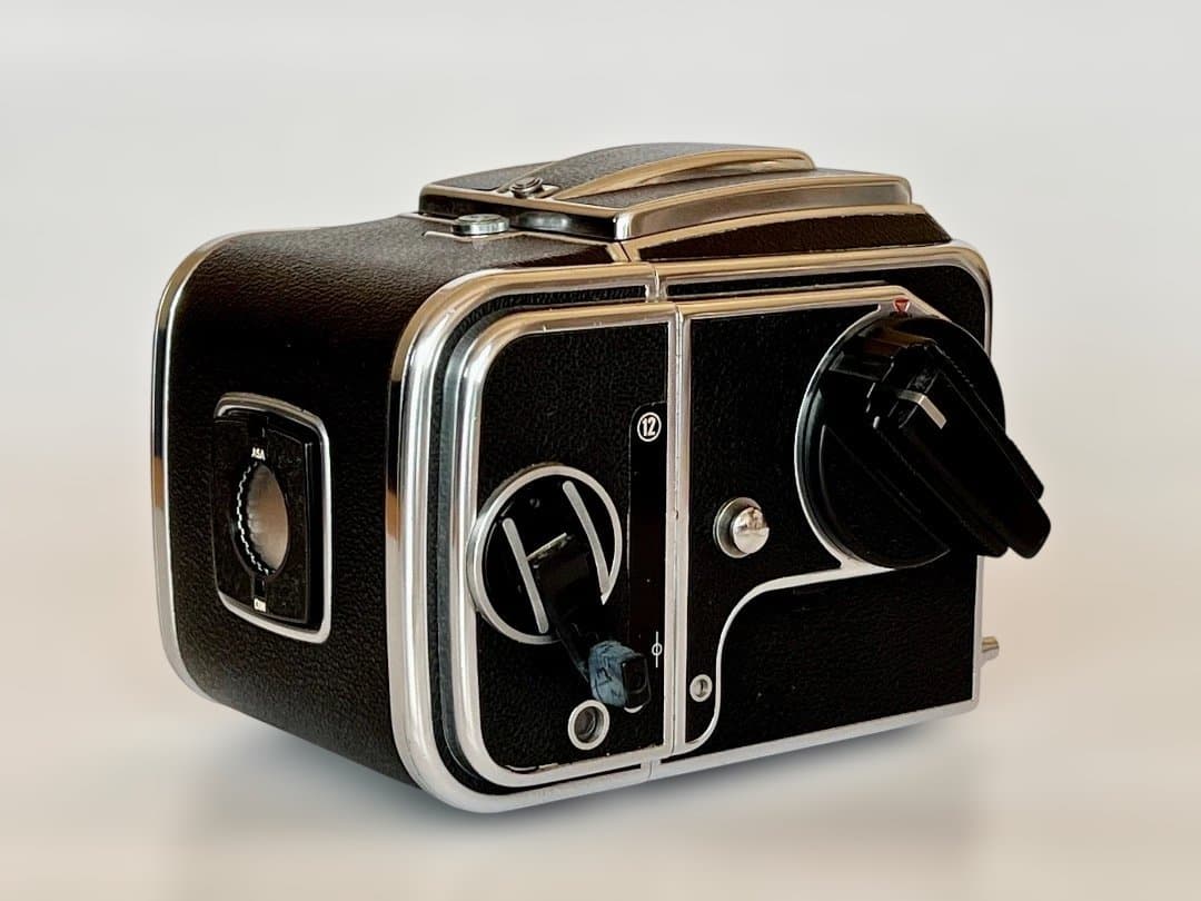 HASSELBLAD 500C/M ボディ A12マガジン ポラバック付き