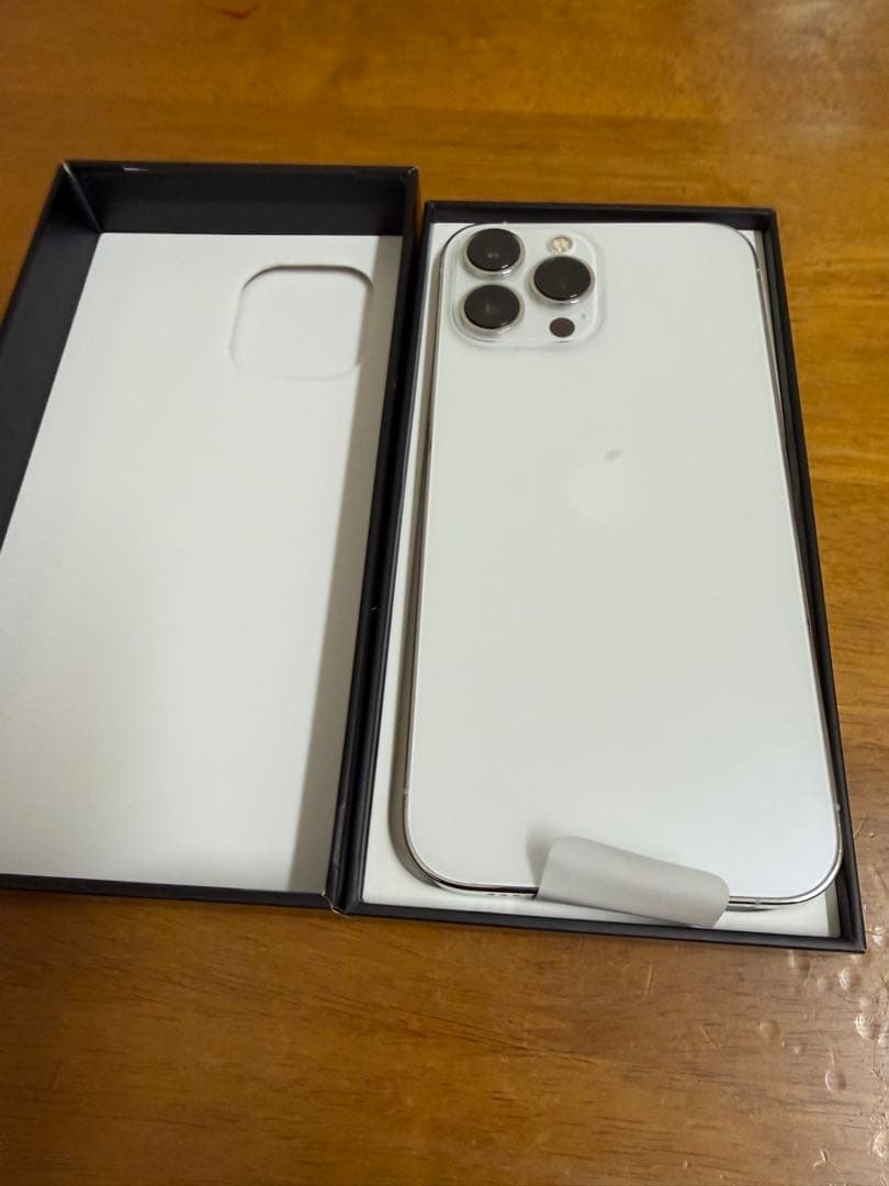 Apple iPhone 13 Pro MAXホワイト 本体