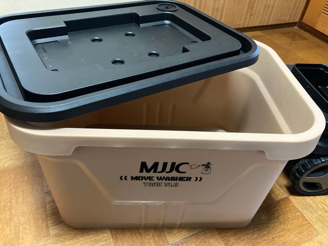 高圧洗浄機　コードレス MJIC MOVE WASHER TANK V1.0