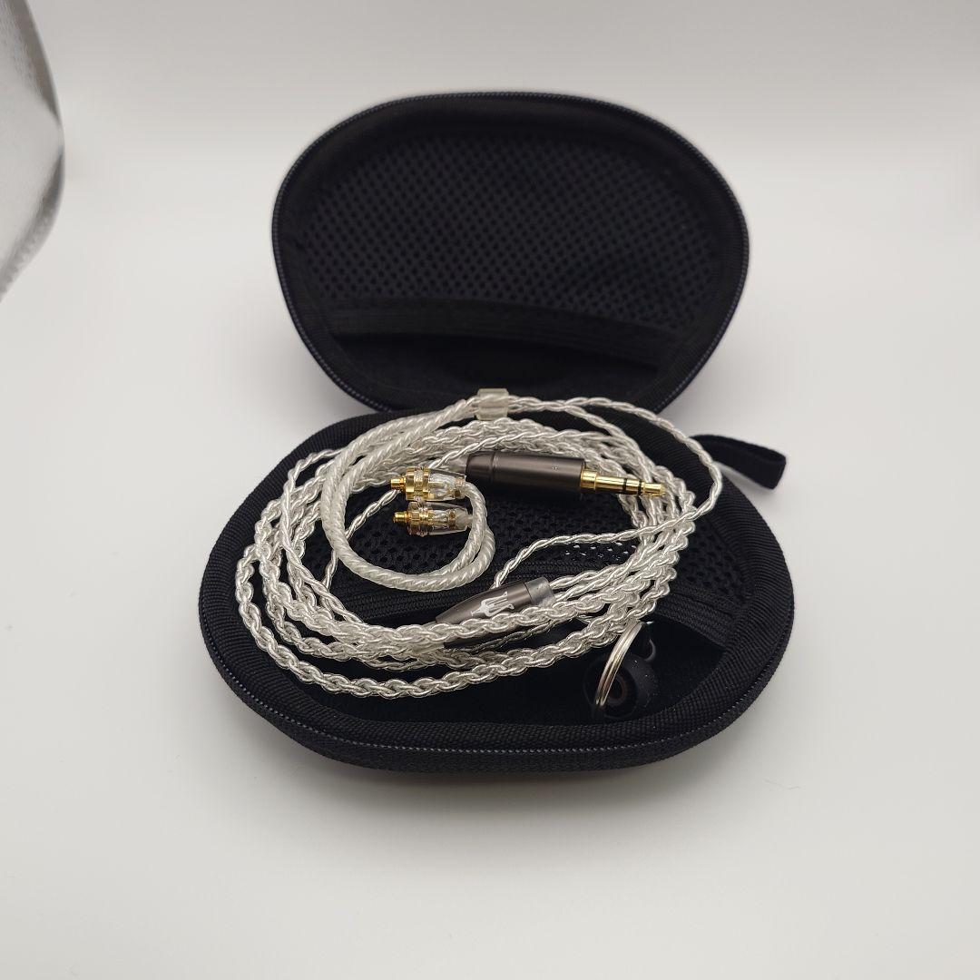 Meze audio ADVAR 有線イヤホン（中古）