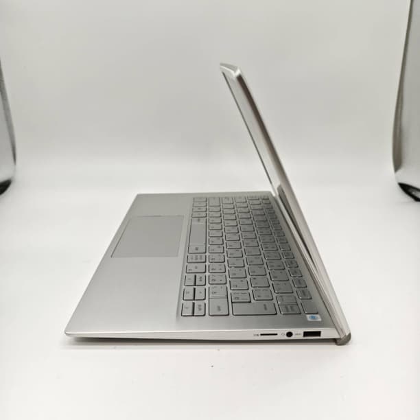 i7-1165G7 バッテリ◎ フルHD 13 デル SSD256G オフィス