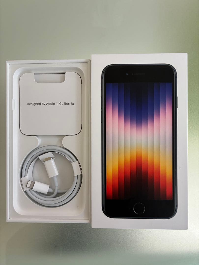 【ジャンク品】iPhonese3 第三世代　128gb SIMフリー 初期化済