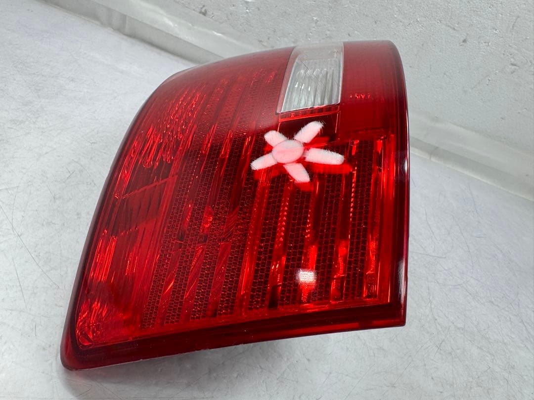 A6(C6) 4F 純正 前期 左 レンズ LED 4F5945095 アウディ