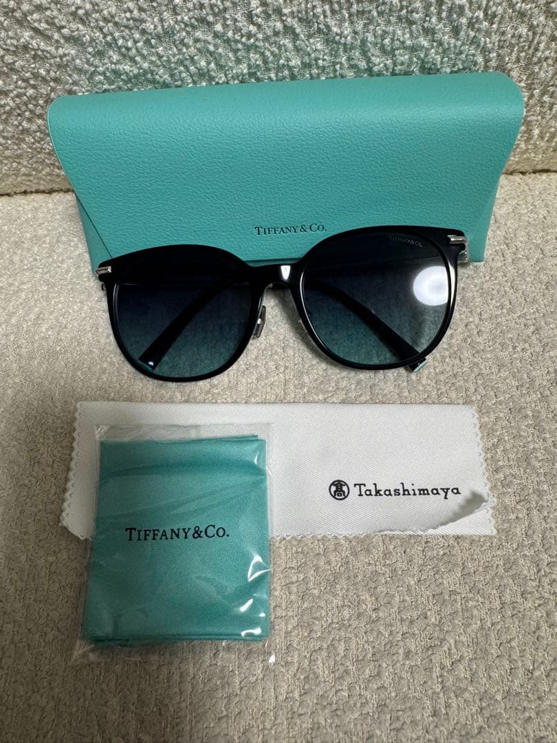 Tiffany & Co. ティファニー ブルー サングラス ケース付き