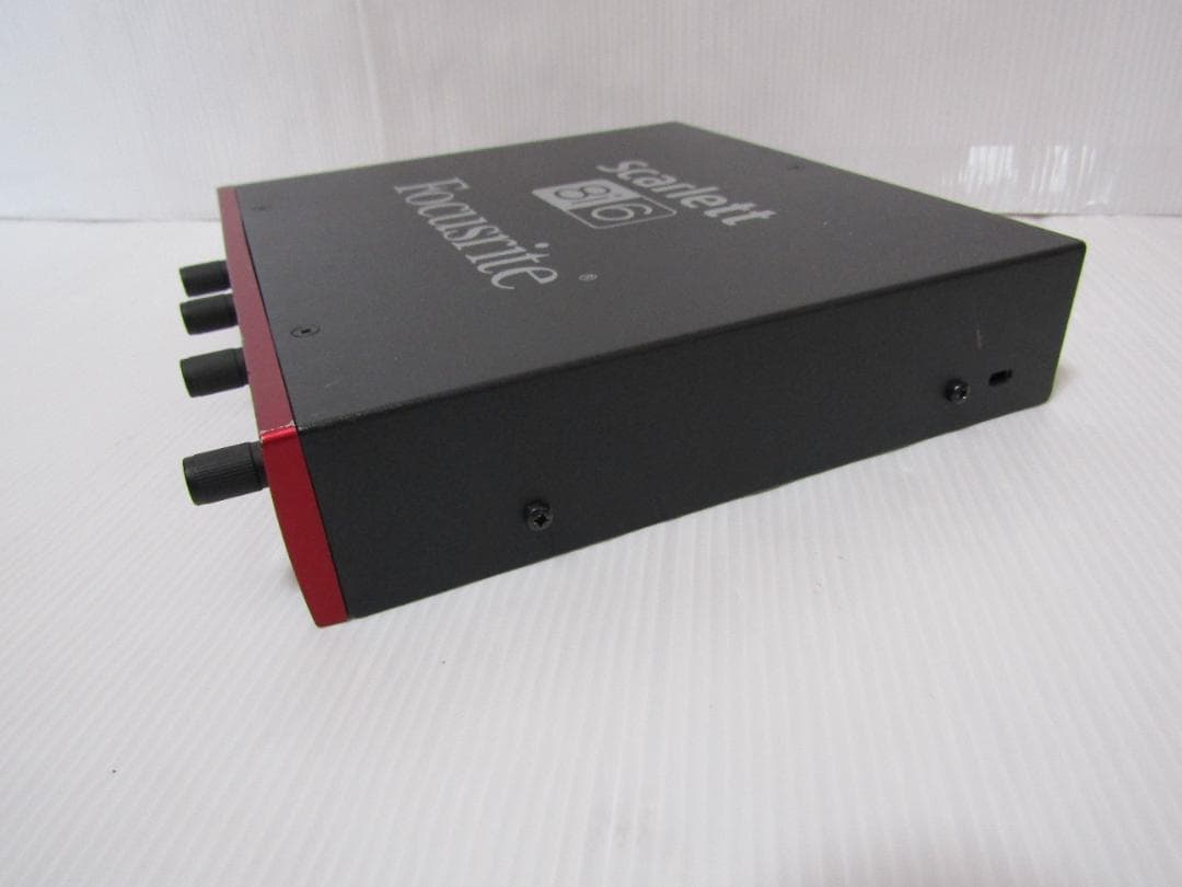 Focusrite Scarlett 18i6 オーディオインターフェース