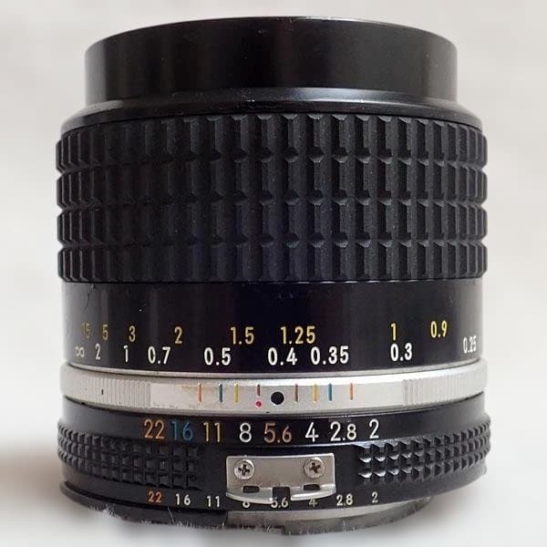 NIKON AI NIKKOR 28mm F2S 大口径広角MFレンズ AI-S