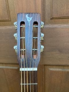 アコースティックギター 　オールマホガニー 　エレアコ