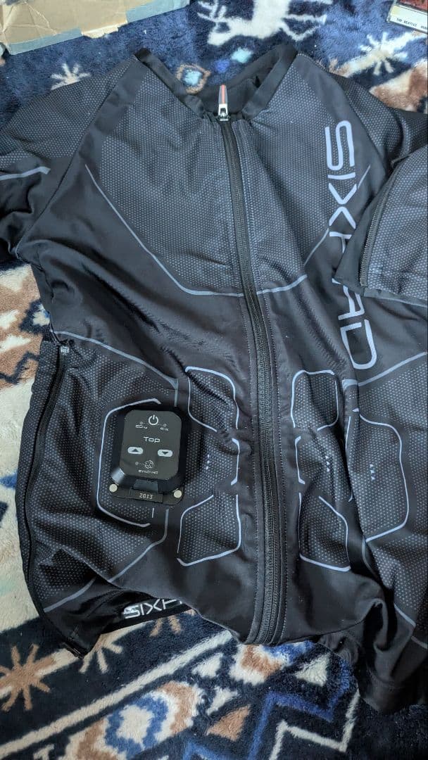 SIXPAD EMSトレーニングウェアセット