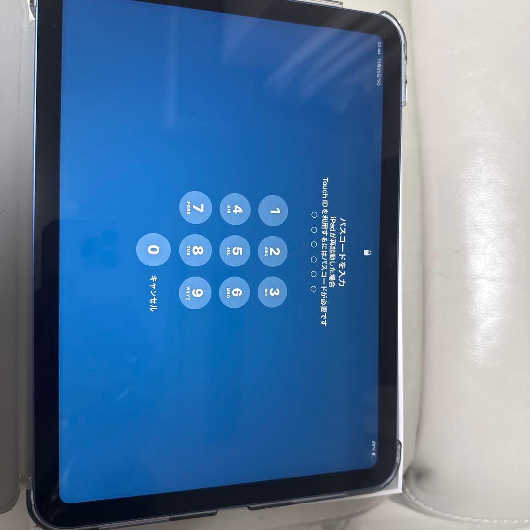 「美品」Apple iPad (第10世代) Wi-Fi 64GB保護ケース付け