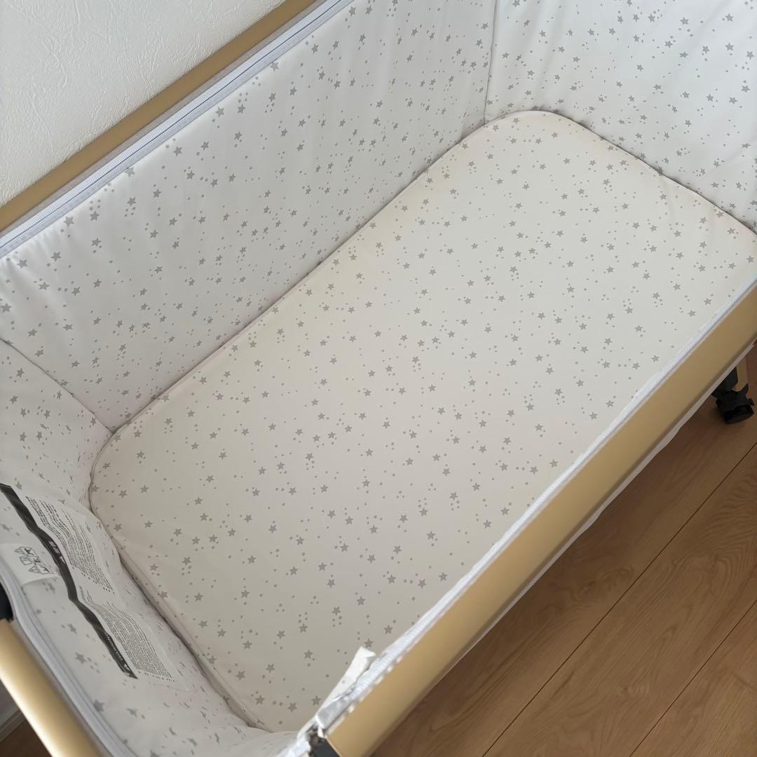 2025最新型モデル　HZDMJ ベビーベッド　カーキ