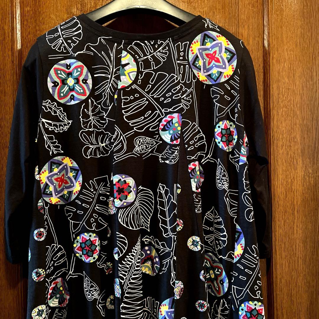 蝶々 ❣️未使用❗️トクコ・プルミエヴォル ボタニカル リーフチュニック