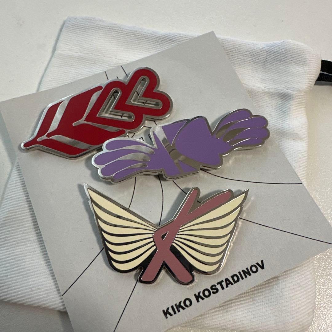 Kiko Kostadinov ピンズ ピンバッジ