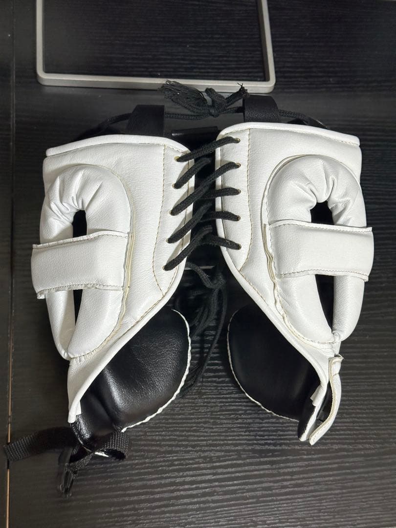 Winning ボクシンググローブ 14oz、8oz ホワイト　セット