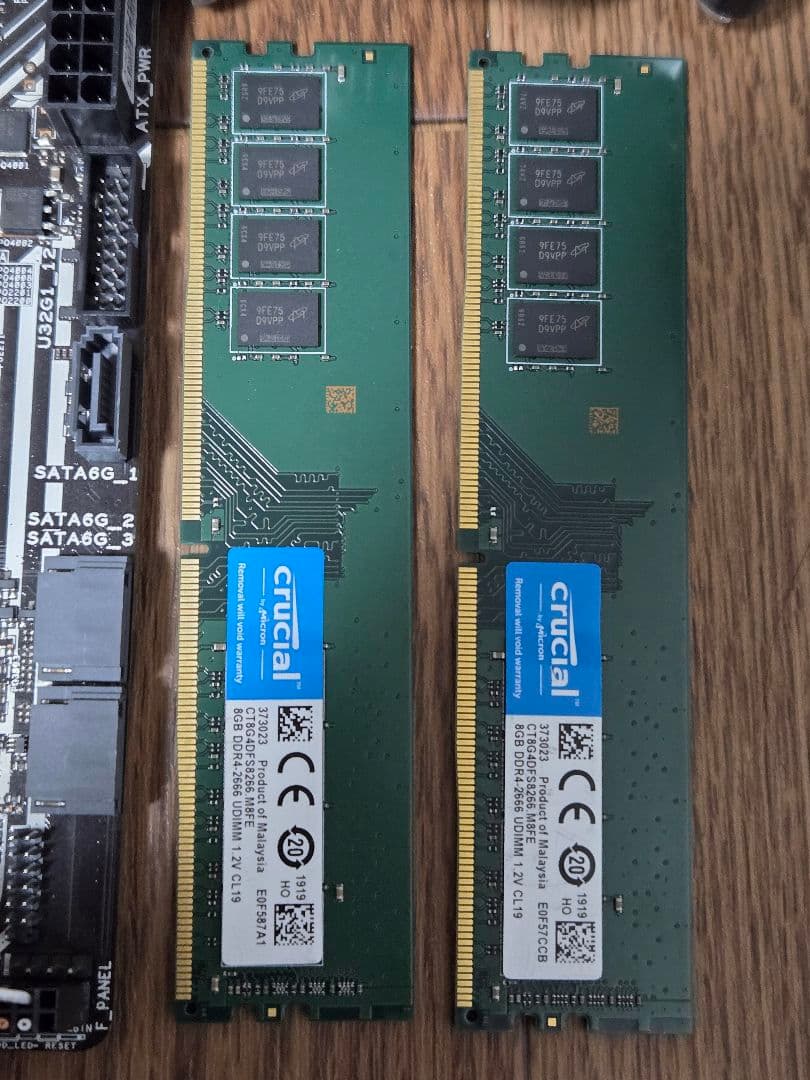 PC マザボ CPU メモリ8GB x2 動作未確認