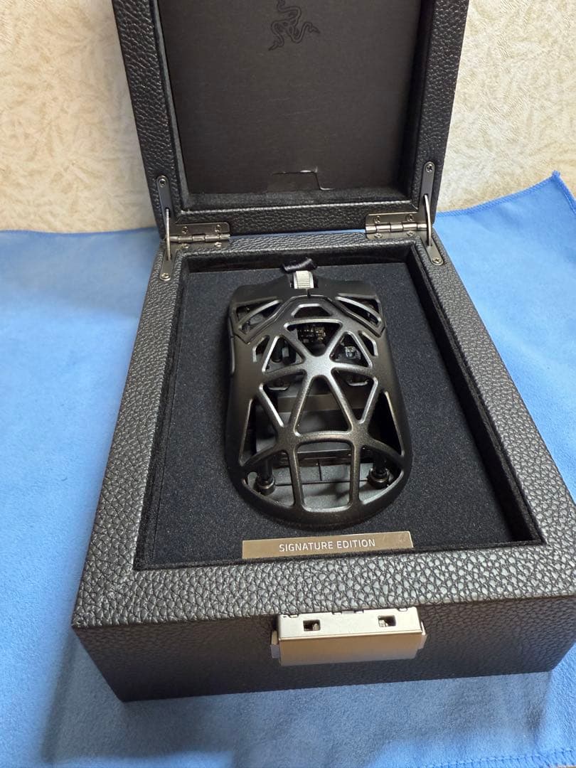 マウス・トラックボール Razer VIPER MINI Signature Edition